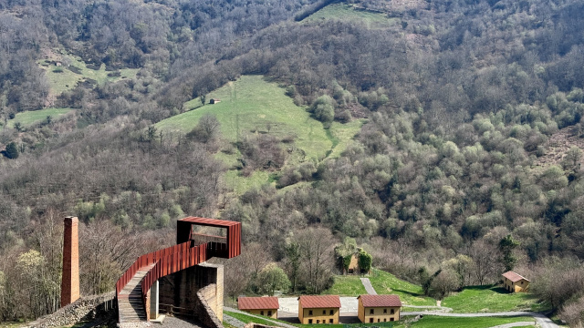 Poblado Minero de Rioseco y Minas de Texeo